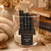 Handgegossene Bücher Duftkerze für Booktok und Cozy Reading