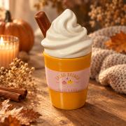 Pumpkin Spice Latte Duftlampe im herbstlichen Becher-Design