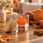 Pumpkin Spice Latte Duftkerze mit Kürbis aus Wachs im Glas